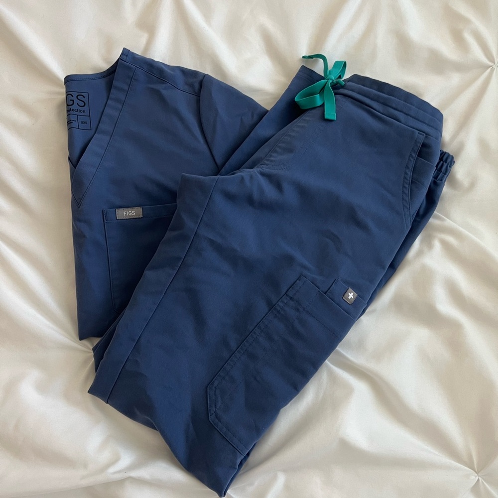 Figs scrub set